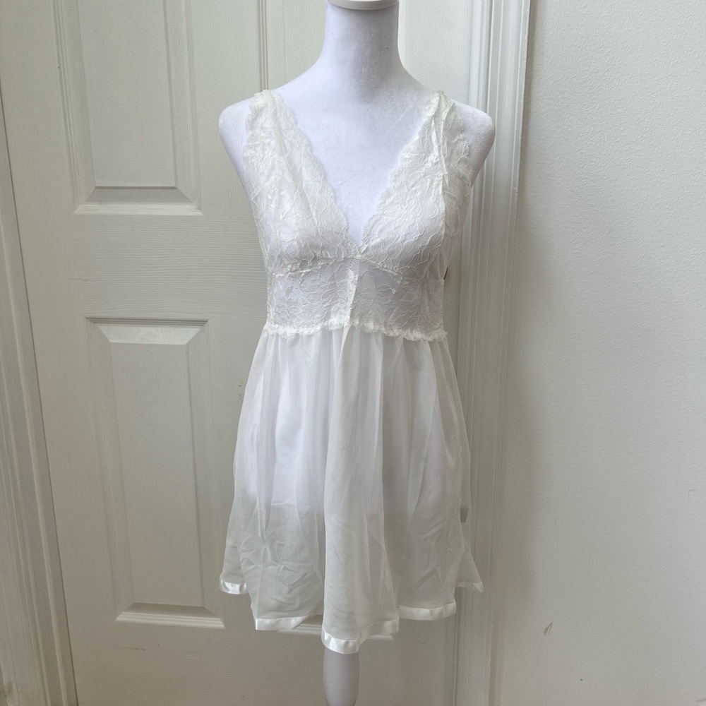 Avid Love Lingerie set, medium, BNWT